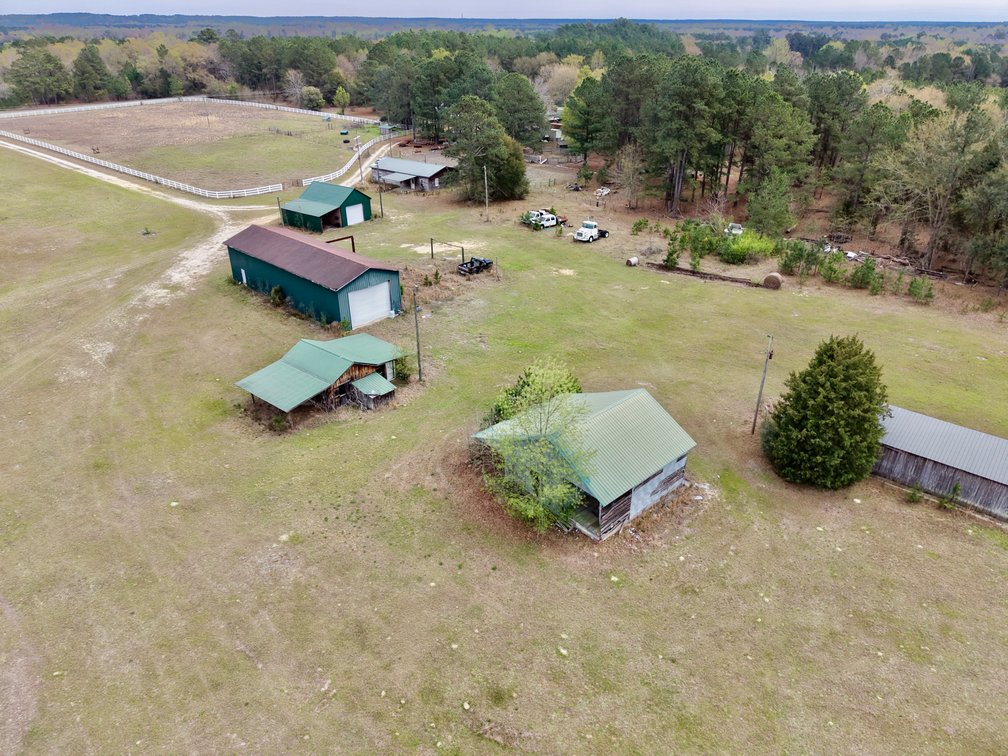 Bethune, SC Farm
