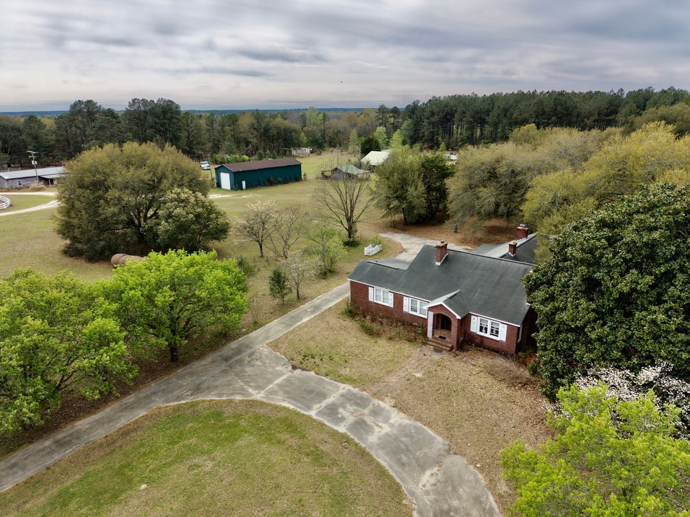 Bethune, SC Farm