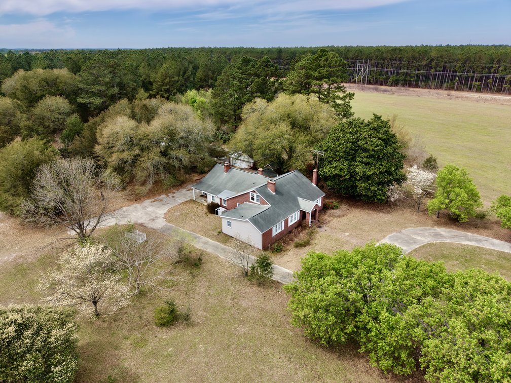 Bethune, SC Farm