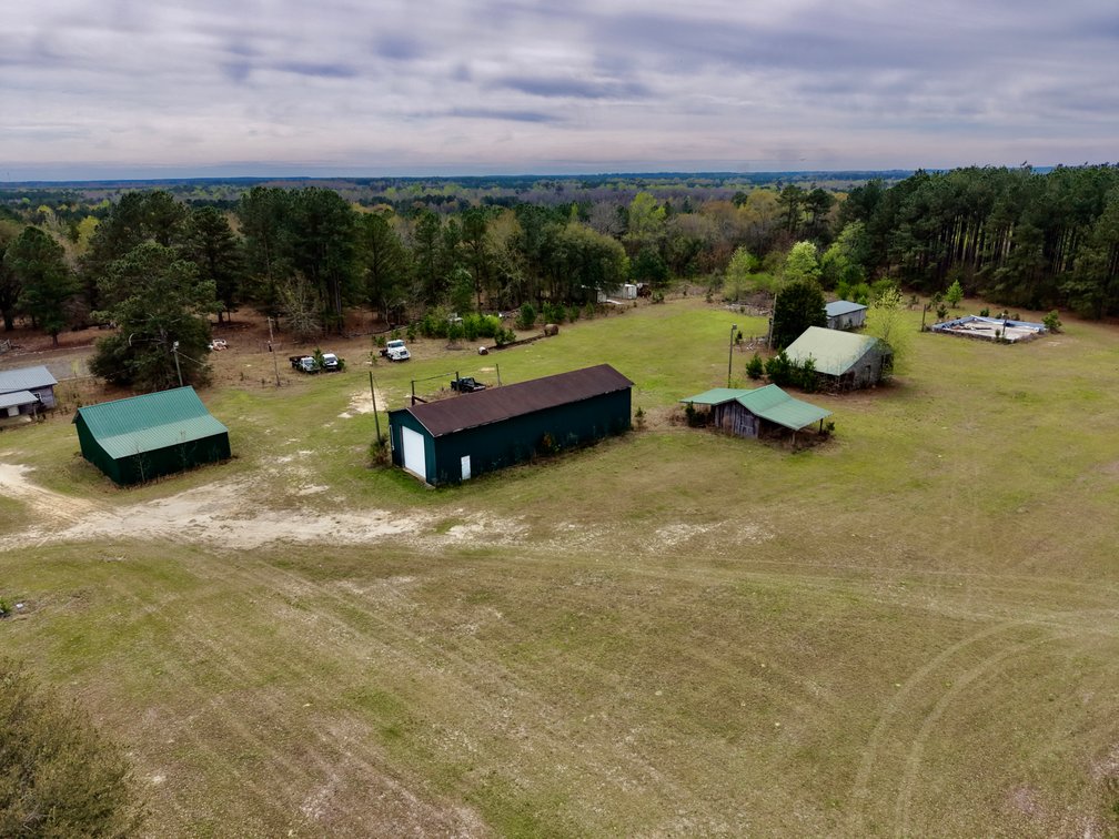 Bethune, SC Farm