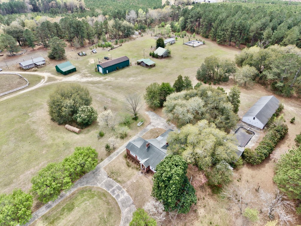 Bethune, SC Farm