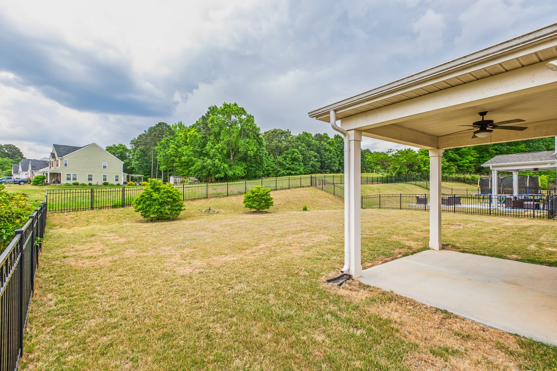 5 Bedroom Home on Corner Lot in Mooresville, NC