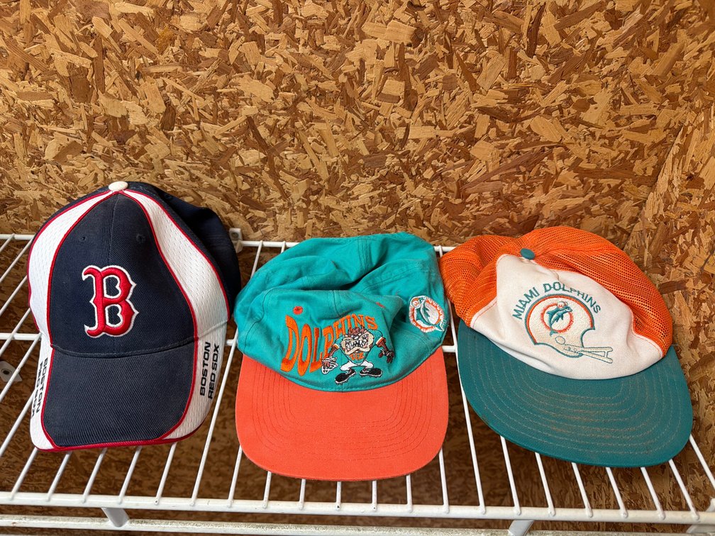 Assorted Vintage NFL and MLB Baseball Caps