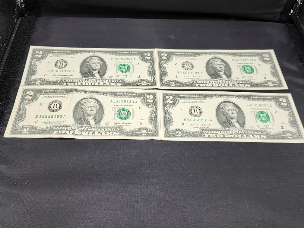$2 Bills