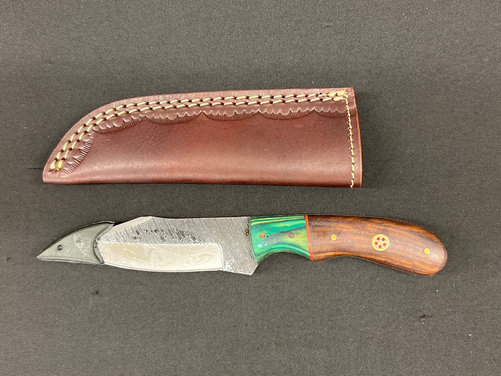 Damascus-Style Fixed Blade Knife