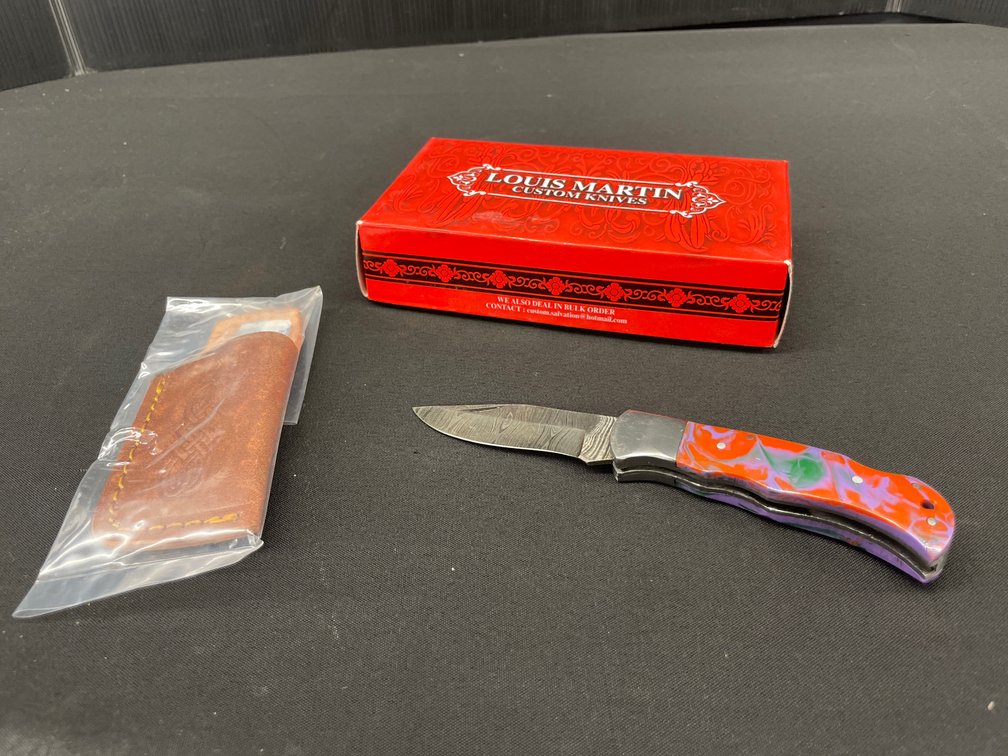 Damascus Steel Folding Knife