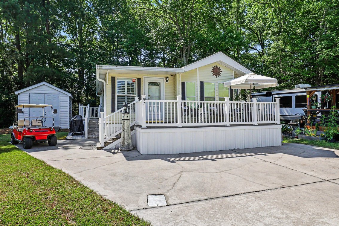 Beach Retreat in Myrtle Beach RV Resort