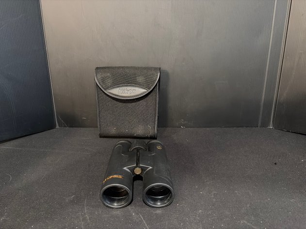 Image for Leupold BX-2 Acadia 8x42 Binoculars & Nikon Case