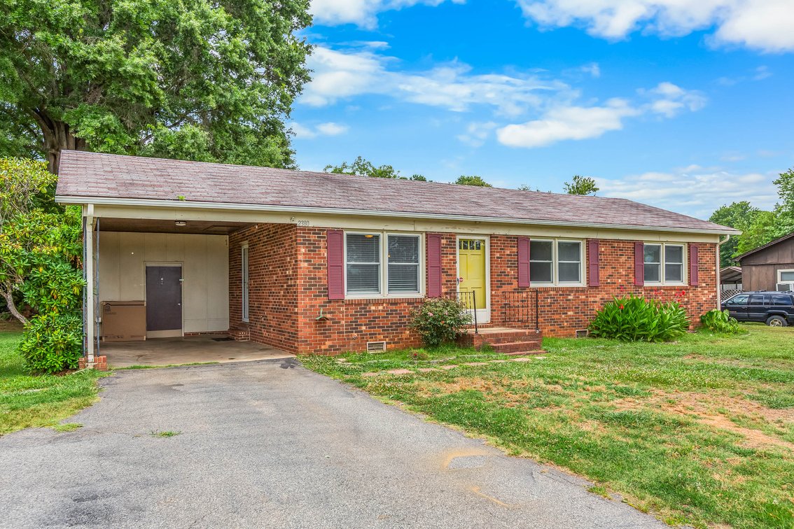 Classic Brick Home - Mocksville, NC