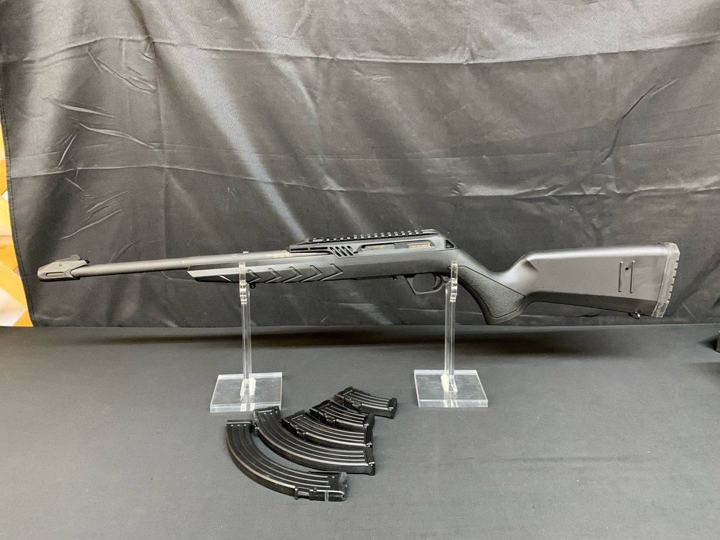 Derya A-18 .22LR Rifle & Mags