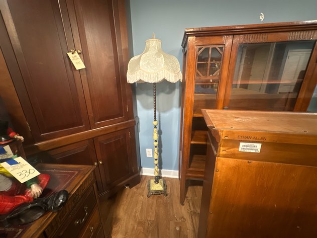 Image for Vintage Floor Lamp
