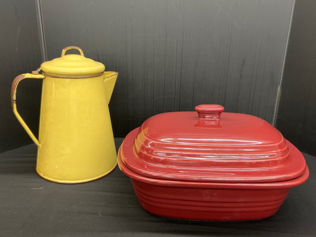 Pampered Chef Stoneware Baker & Enamelware Coffee Pot