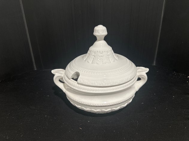 Image for ELR Alcobaca Ceramic Soup Tureen with Lid
