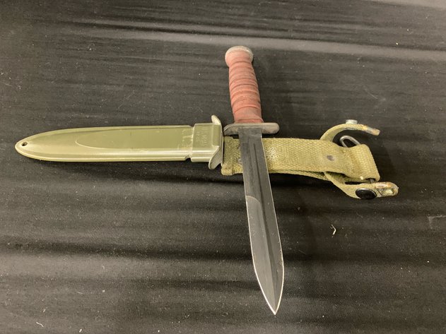 Image for Camillus U.S. M3 Trench Knife & M8A1 Scabbard