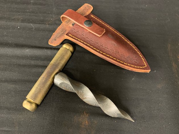 Image for Custom Damascus Steel Twisted Push Dagger