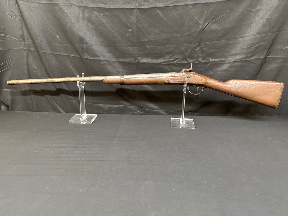Vintage Military & Sportsman Auction