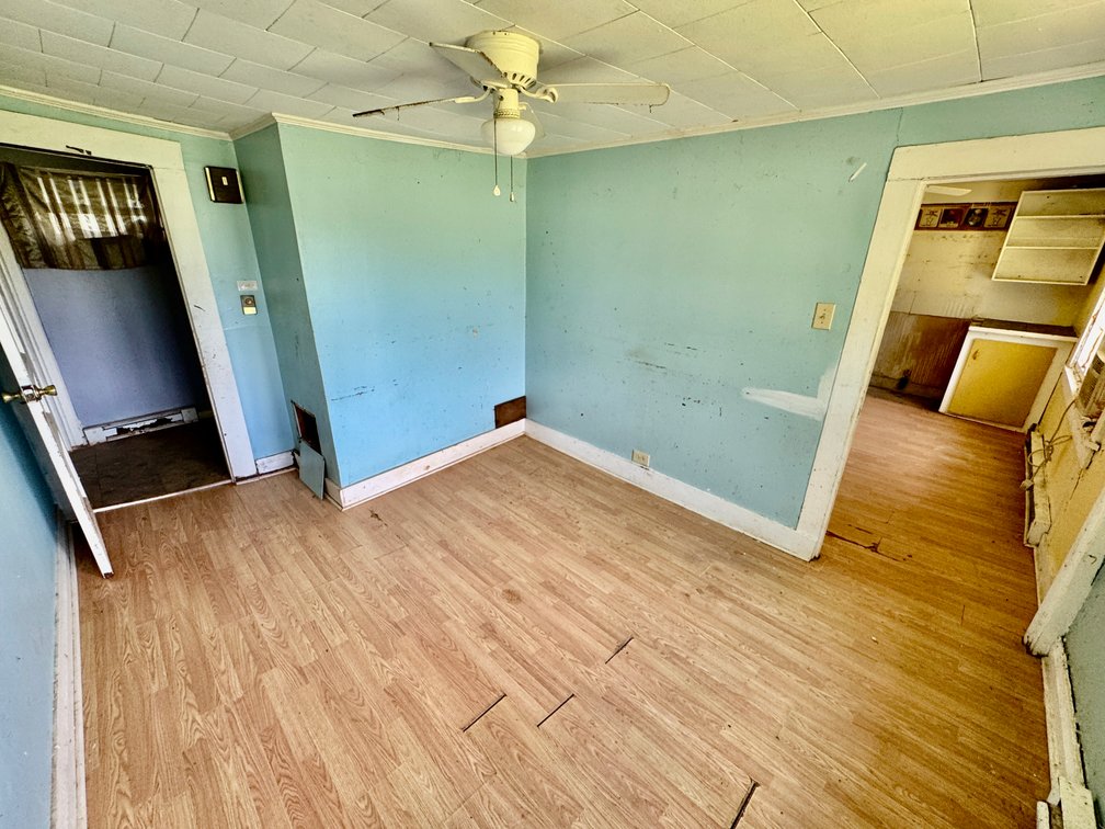 Farmhouse and 2 Acres in Hamptonville, NC