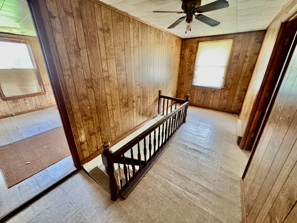 Farmhouse and 2 Acres in Hamptonville, NC