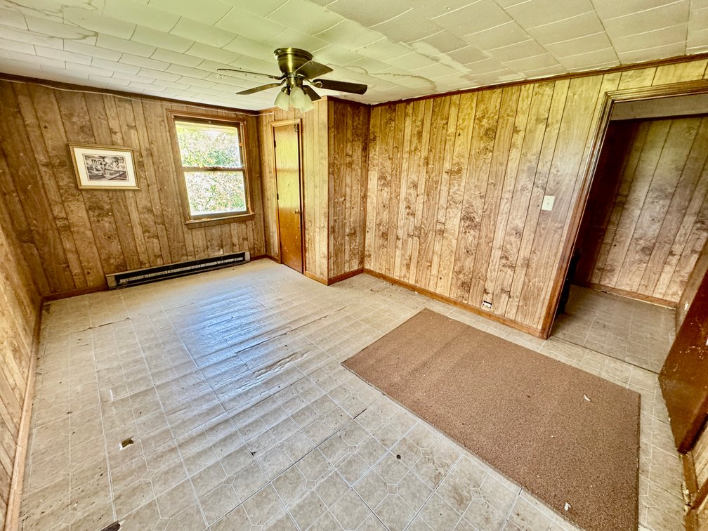 Farmhouse and 2 Acres in Hamptonville, NC