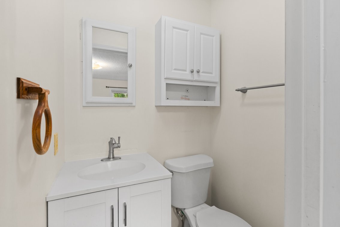 Lewisville Living – Brick Ranch on 0.5± Acre