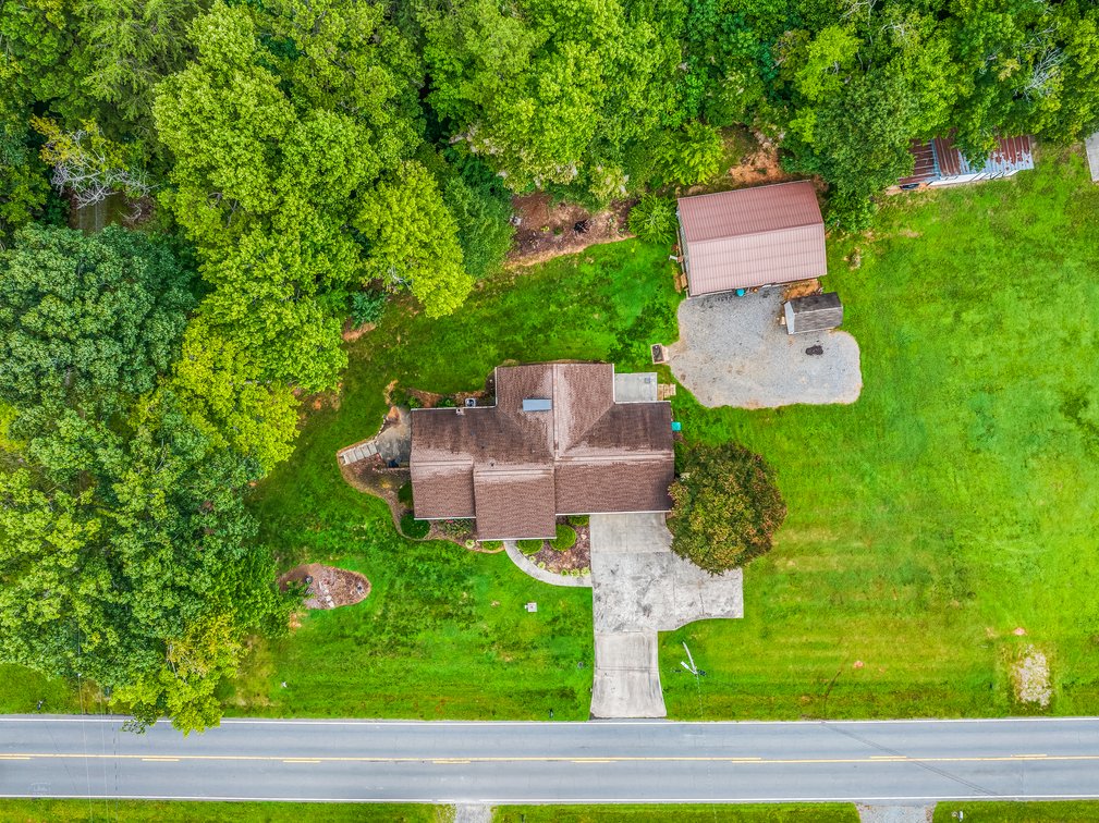 Lewisville Living – Brick Ranch on 0.5± Acre