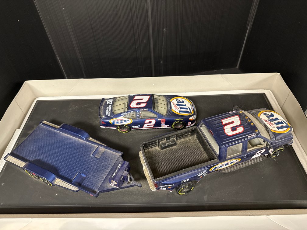 Brookfield 1:24 Rusty Wallace Miller Lite Die-Cast Set
