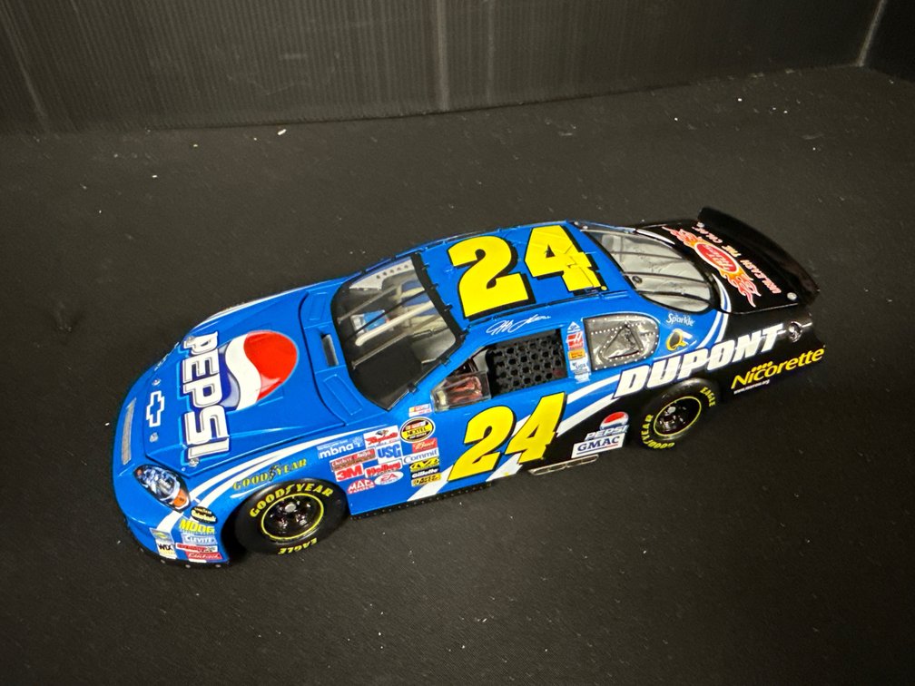 Jeff Gordon #24 Pepsi 2006 Monte Carlo 1:24 Die-Cast