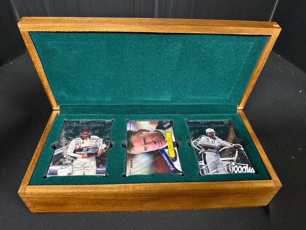 MAXX Premier Series NASCAR Trading Card Set