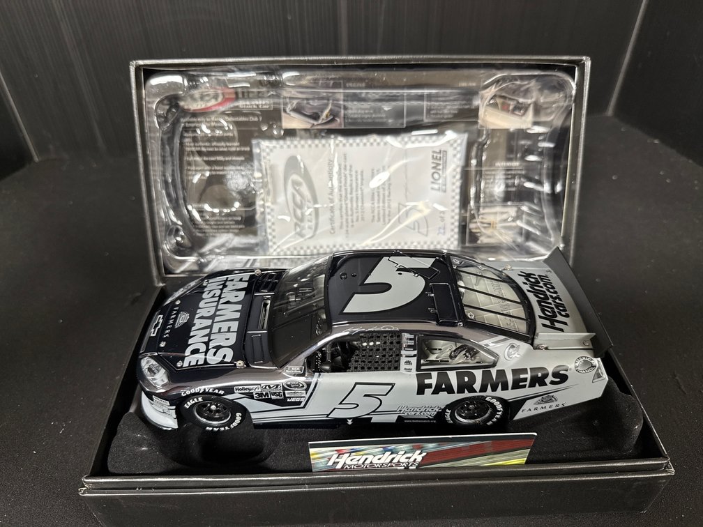 Lionel RCCA Elite 1:24 Kasey Kahne #5 Ghost Finish Die-Cast