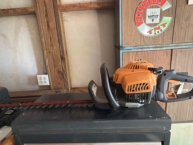 Image for Poulan Pro PP2822 Gas-Powered Hedge Trimmer