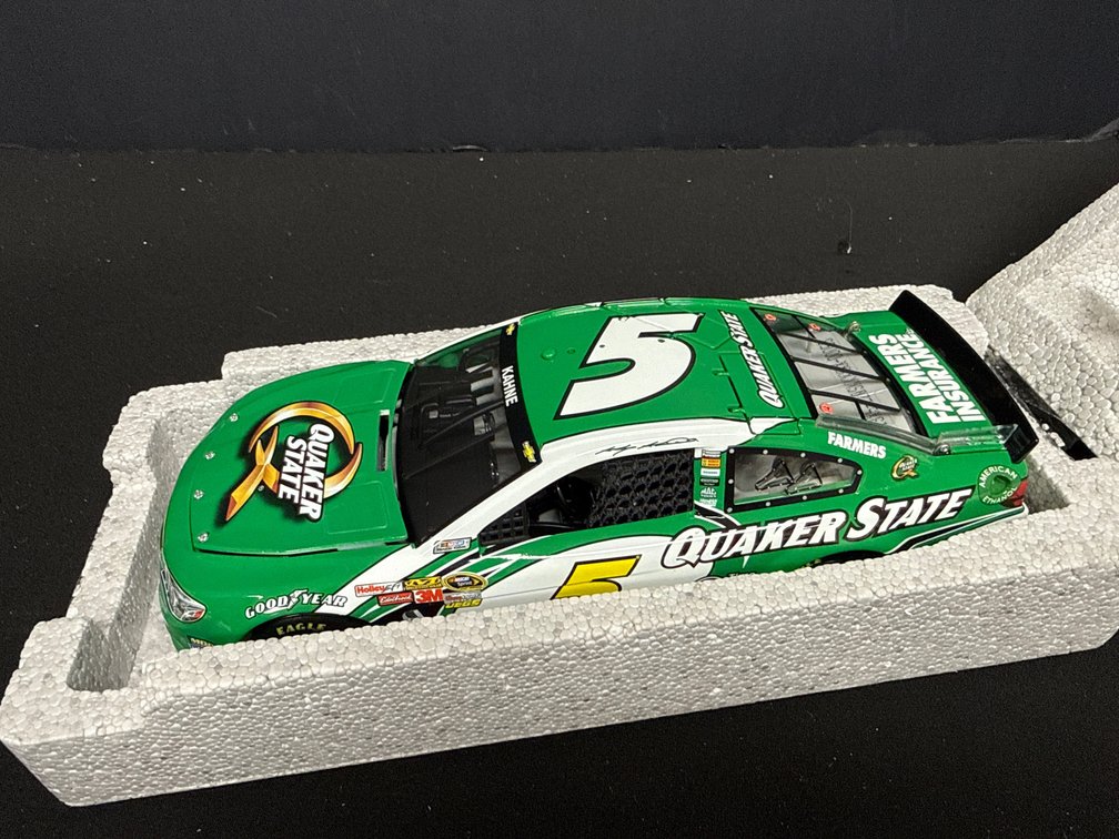 RCCA Elite Kasey Kahne #5 Quaker State 2013 Diecast