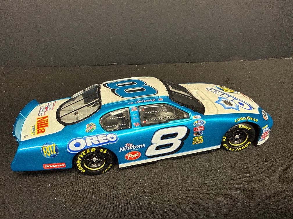 Action 1:24 Dale Earnhardt Jr. #8 Oreo/Ritz 2004 Monte Carlo Diecast