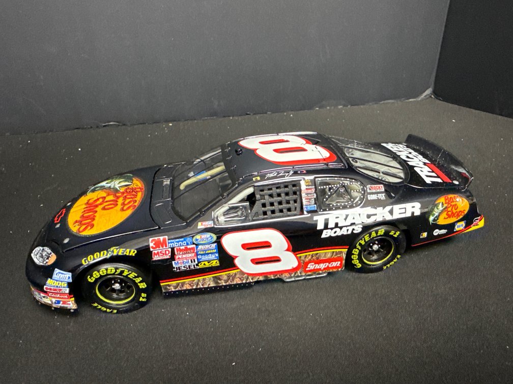 Action 1:24 Martin Truex Jr. #8 Color Chrome Die-Cast