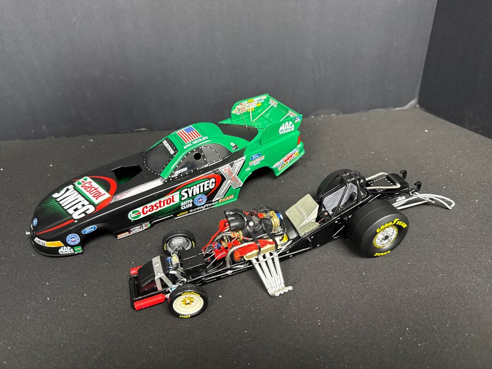 Action 1:24 Castrol Syntec Mustang Diecast