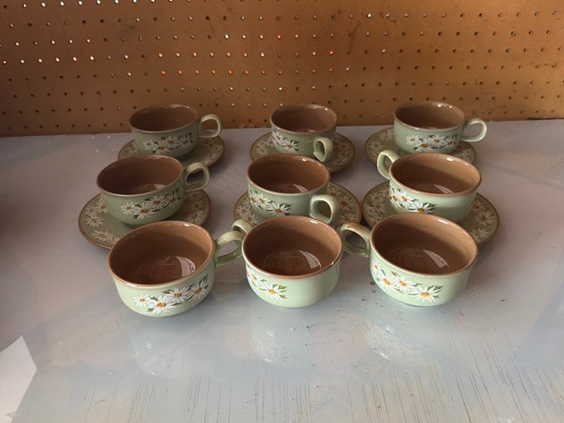 Image for Green Daisy Pattern Stoneware Cups & Saucers