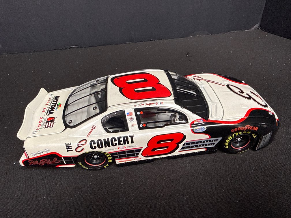 Action Dale Earnhardt Jr. #8 Tribute Concert 1:24 Diecast