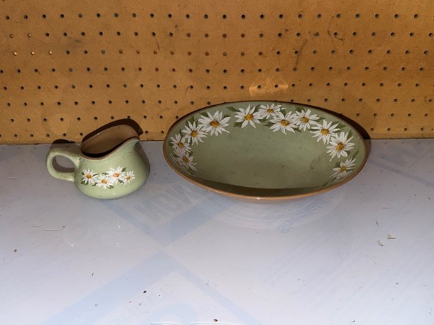 Image for Taylor Smith & Taylor Co Lazy Daisy Ceramic Bowl & Creamer