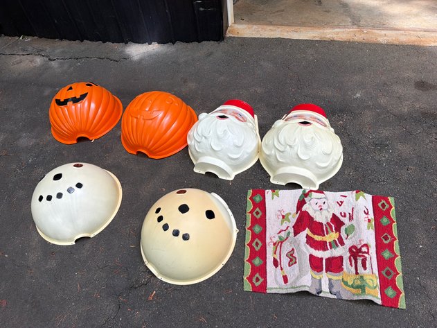 Image for Lamplighter Holiday Lamp Covers & Rug