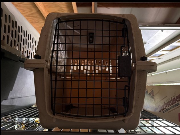 Image for Hard-Sided Plastic Pet Carrier