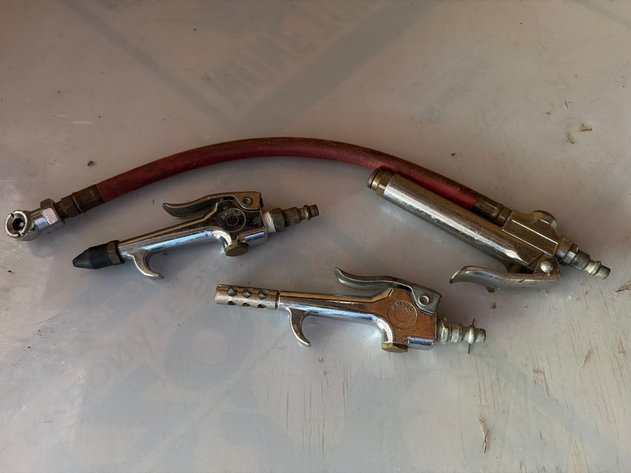 Image for Amflo Pneumatic Blow Guns and Air Hose