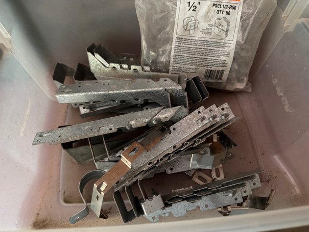 Image for Simpson Strong-Tie BRK1S2 Connectors & PSCL1/2-R50 Clips
