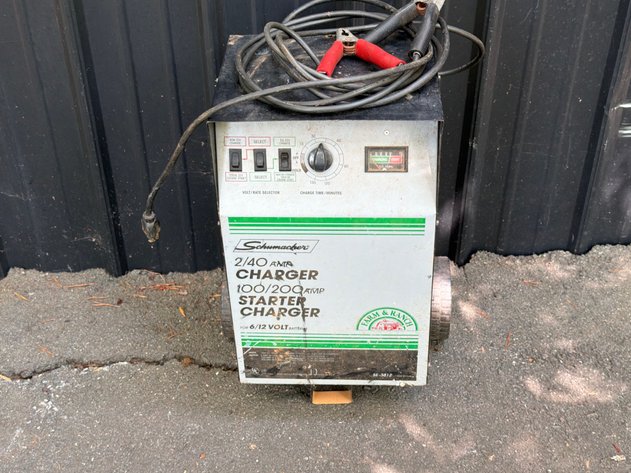 Image for Schumacher Farm & Ranch Battery Charger & Starter