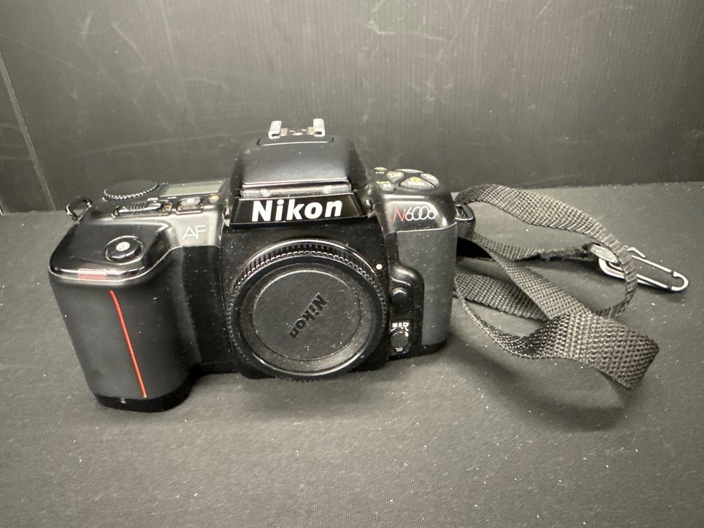 Nikon N6006 AF 35mm SLR Camera