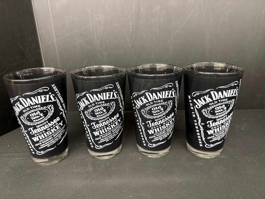 Jack Daniel's Black Pint Glasses