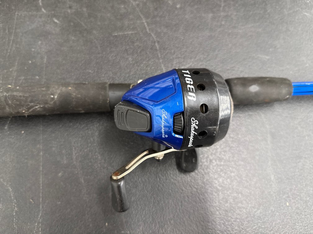 Shakespeare Tiger Spincast Fishing Rod and Reel Combo
