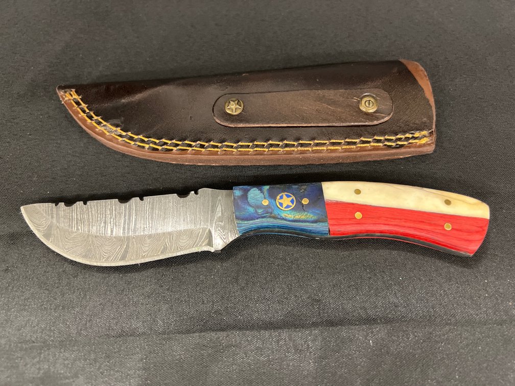 Damascus Steel Texas Motif Knife