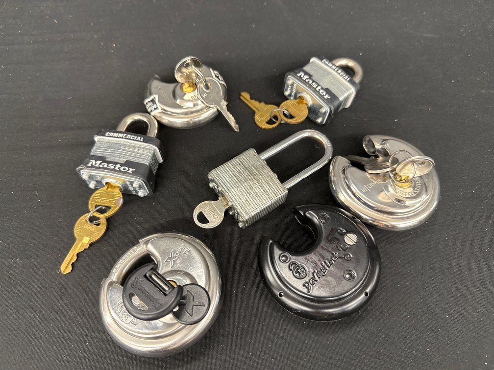 Assorted Commercial and Discus Padlocks