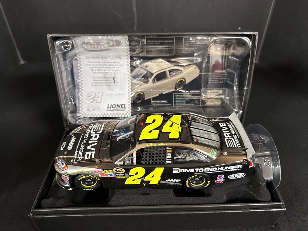Jeff Gordon #24 RCCA Elite White Gold 2011 Impala Diecast