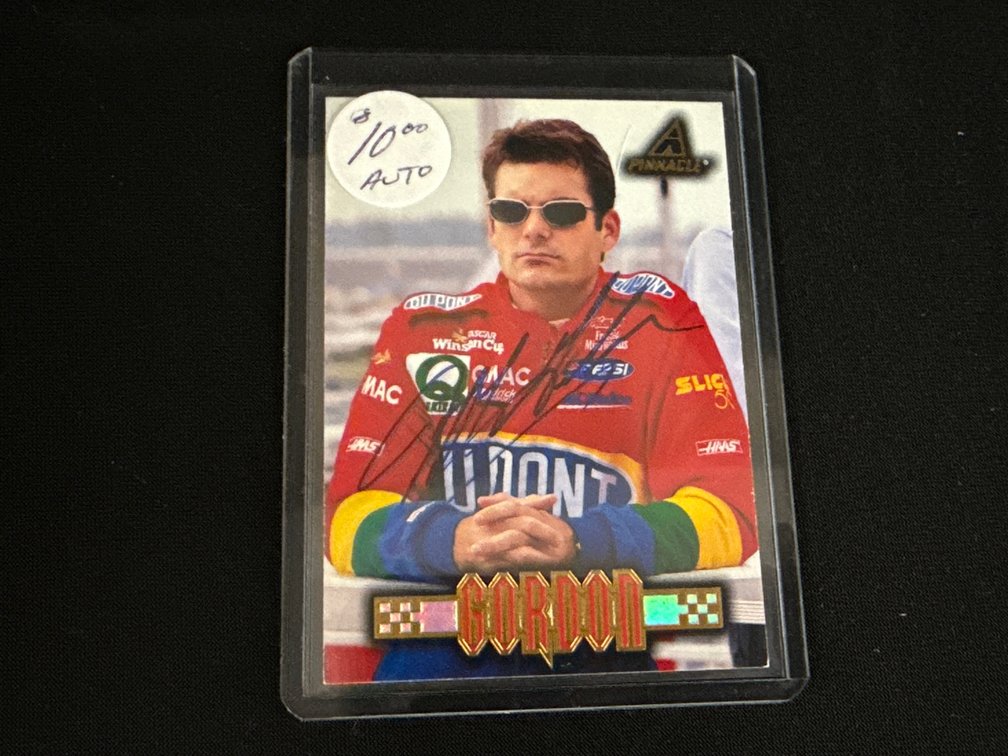 1997 Pinnacle Jeff Gordon Autographed Trading Card