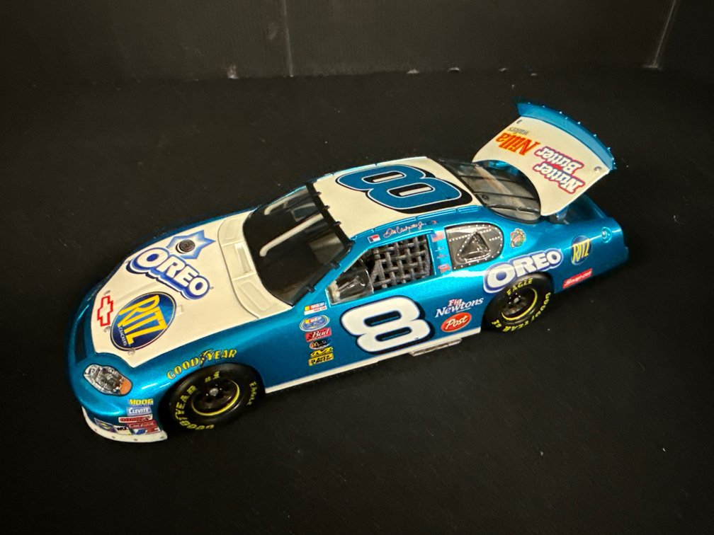 Action Racing 1:24 Dale Earnhardt Jr. #8 Oreo/Ritz Die-Cast Model